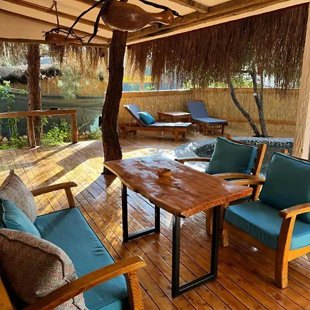 Turan Hill Lounge Holiday park
