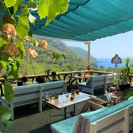 Πάρκο διακοπών Turan Hill Lounge 4*