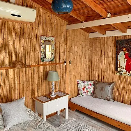 База отдыха Turan Hill Lounge Фаралия