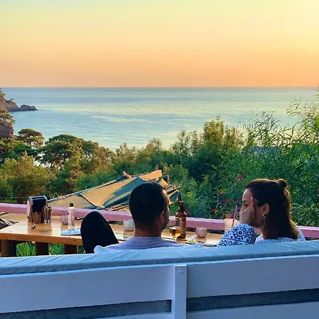 Turan Hill Lounge 4*