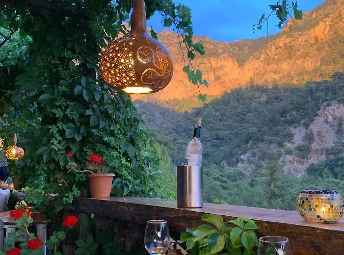 Turan Hill Lounge Üdülőpark Faralya