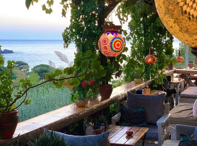 Turan Hill Lounge Üdülőpark