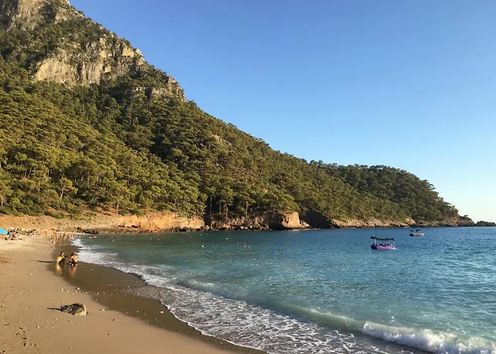 Turan Hill Lounge 4* פאראליה