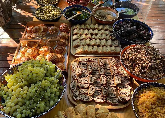 Turan Hill Lounge פארק נופש פאראליה